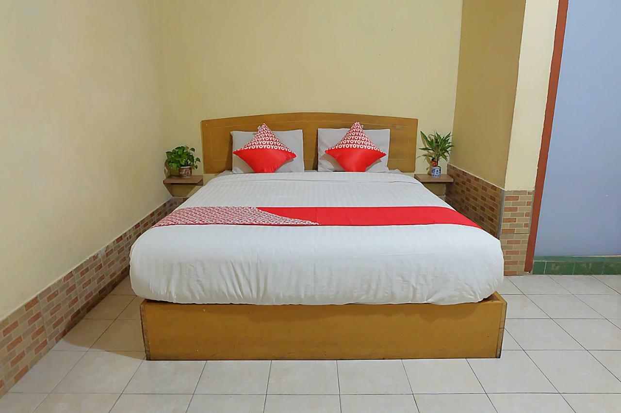 Oyo 1590 Hotel Jambi Prima מראה חיצוני תמונה